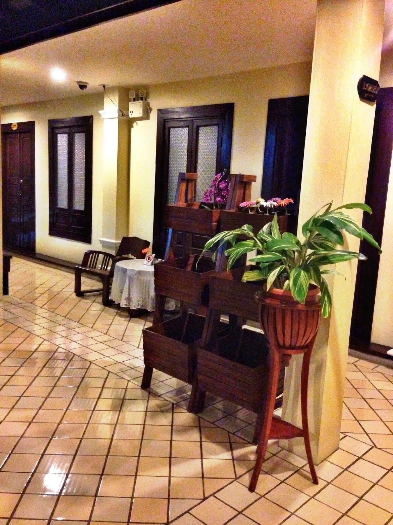 Na Thapae Hotel Chiang Mai Dış mekan fotoğraf