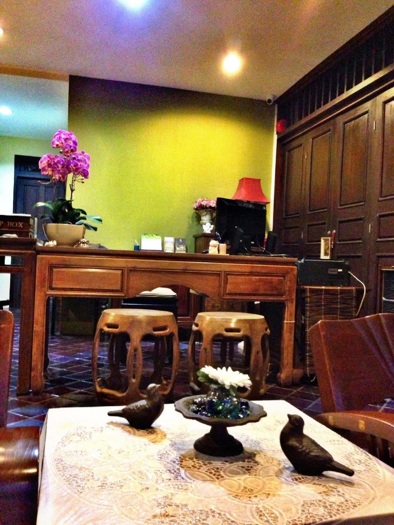 Na Thapae Hotel Chiang Mai Dış mekan fotoğraf